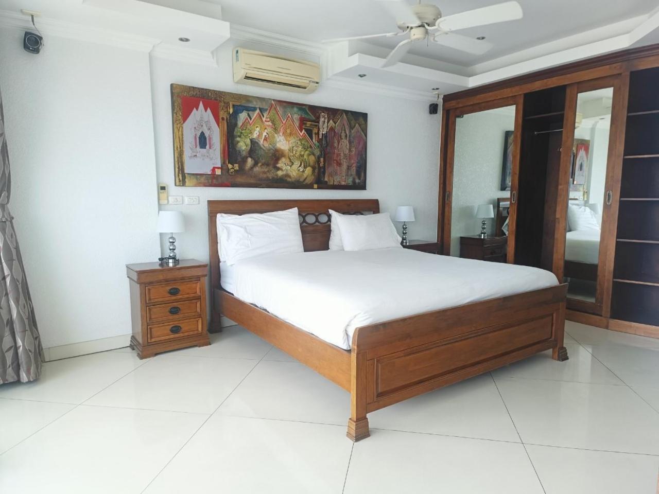 View Talay 6 Pattaya Beach Apartment By Honey Kültér fotó