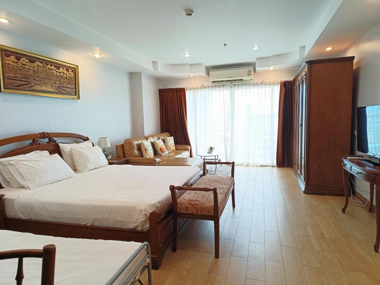 View Talay 6 Pattaya Beach Apartment By Honey Kültér fotó