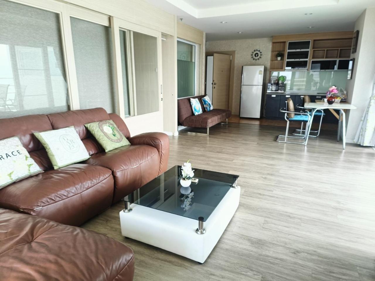 View Talay 6 Pattaya Beach Apartment By Honey Kültér fotó