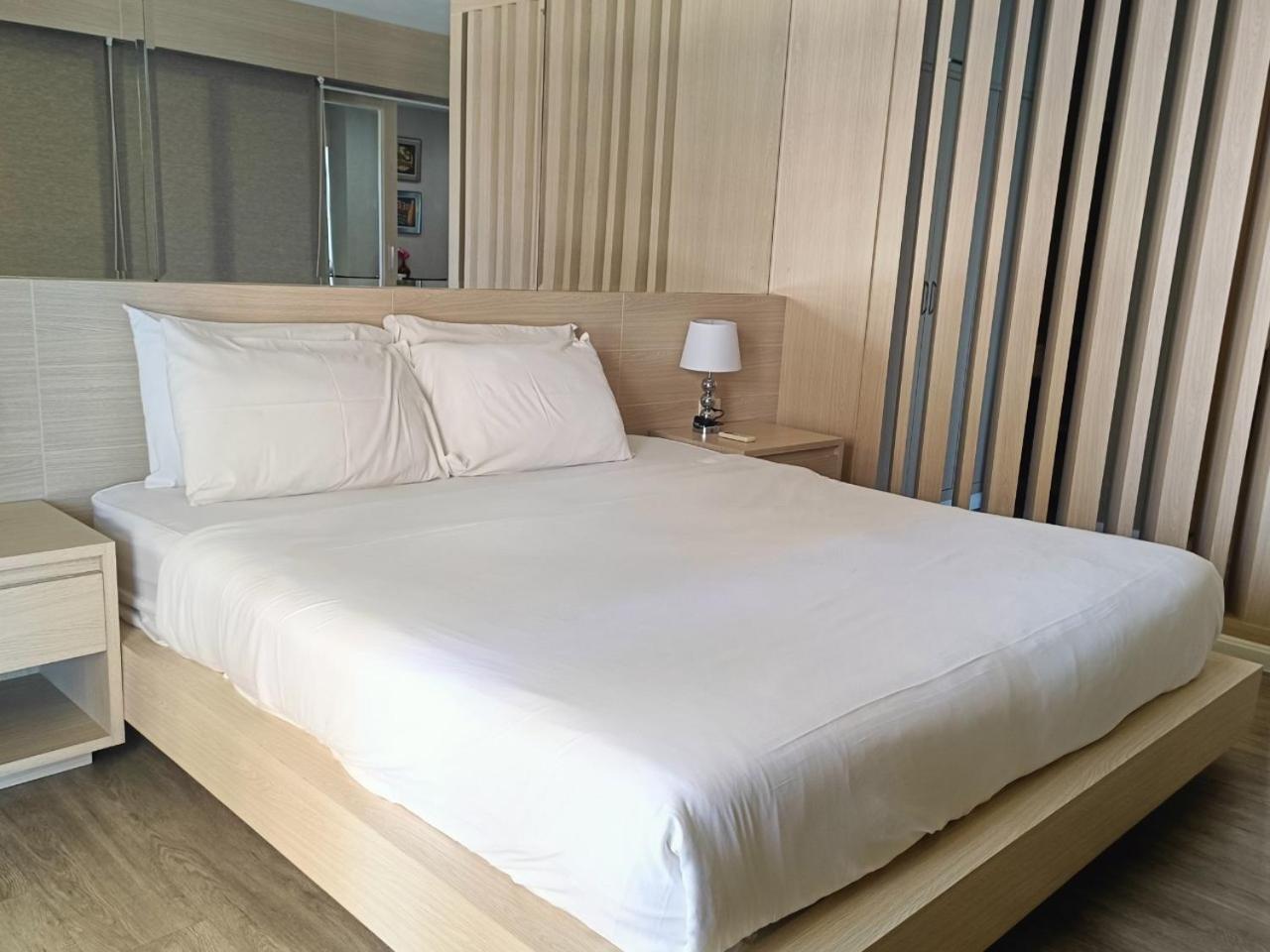 View Talay 6 Pattaya Beach Apartment By Honey Kültér fotó