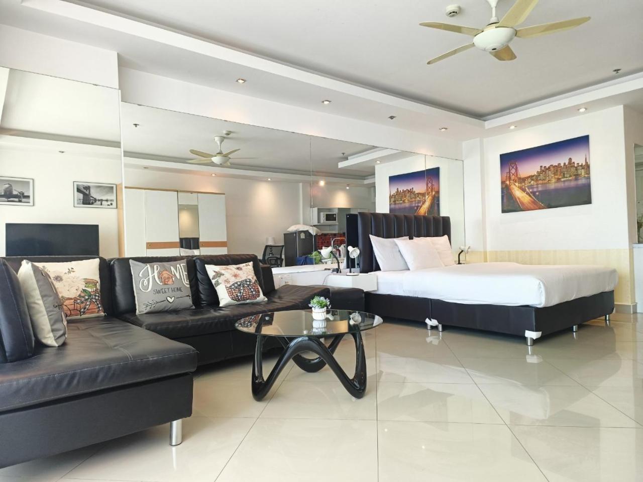 View Talay 6 Pattaya Beach Apartment By Honey Kültér fotó